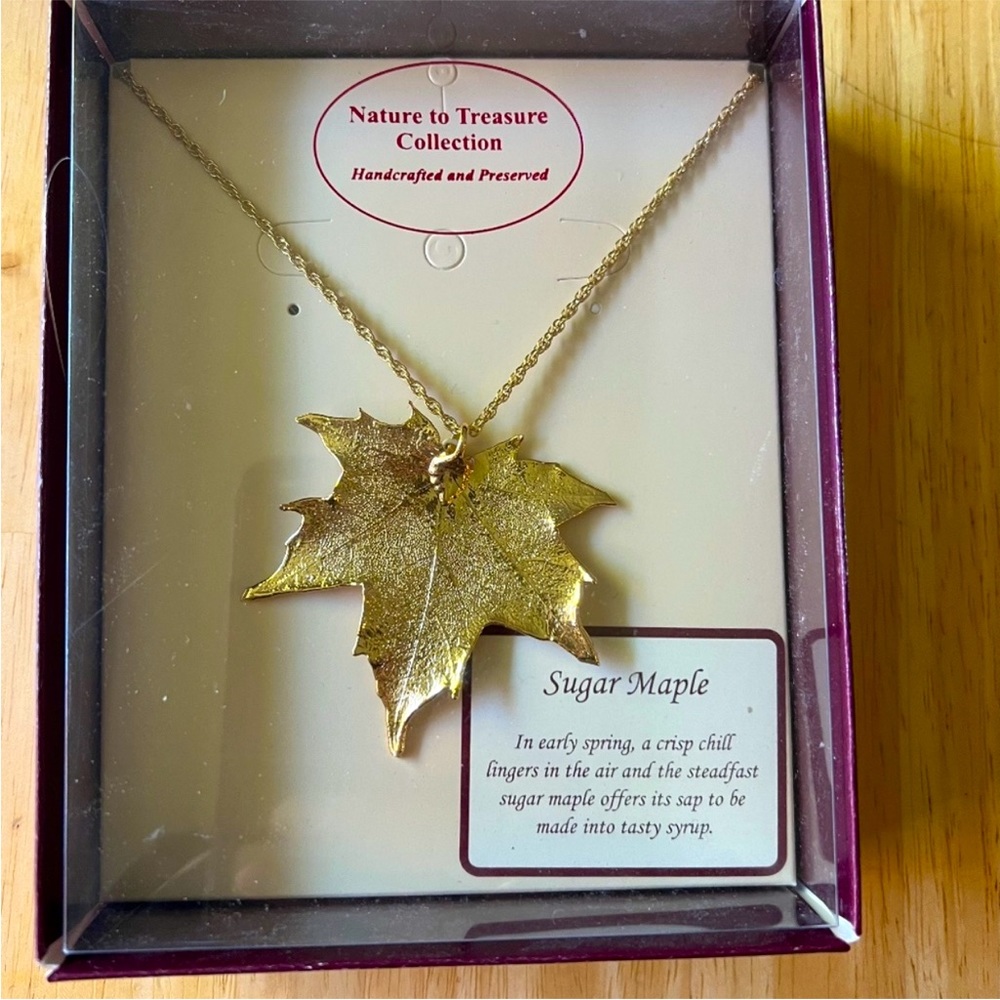 Gold Plated🍁 Maple Leaf 18” Necklace